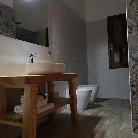 Erisena Bed & Breakfast *